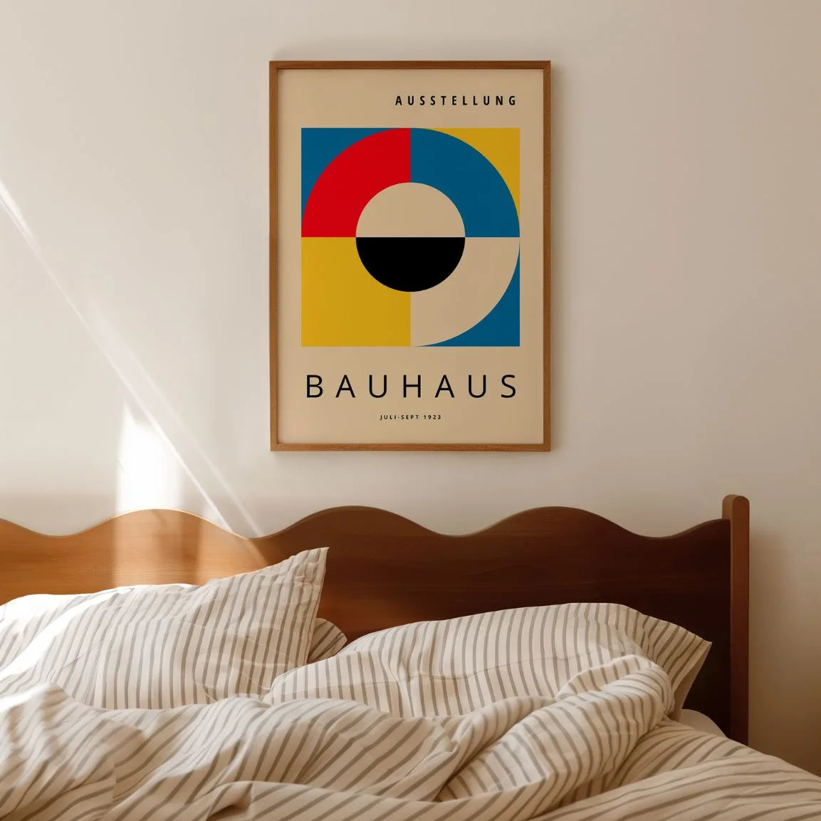 Bauhaus Center Circle Poster
